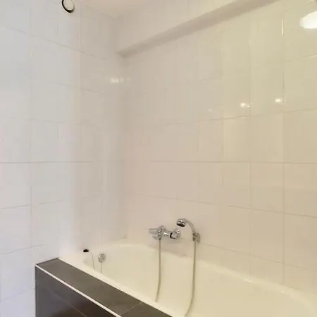 Lecomte - Side Family Escape 73 *