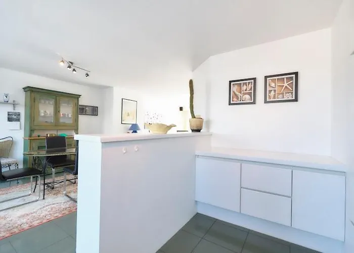 Lecomte - Side Family Escape 73 * 오스텐드