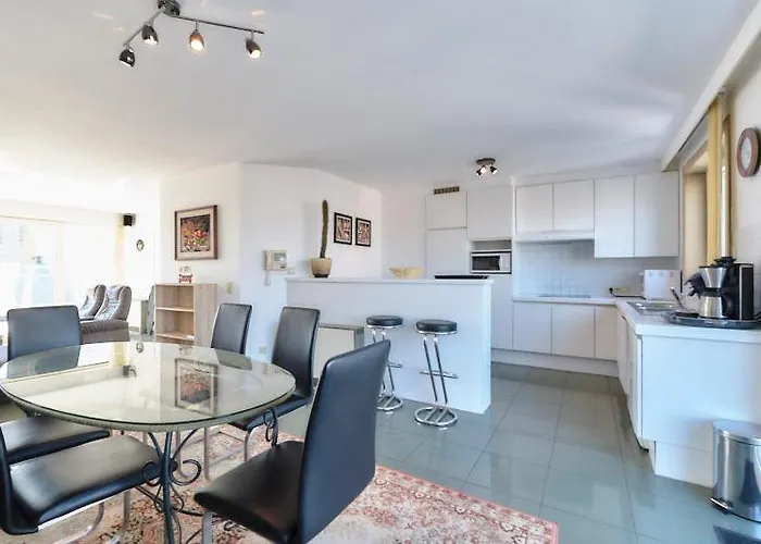 Lecomte - Side Family Escape 73